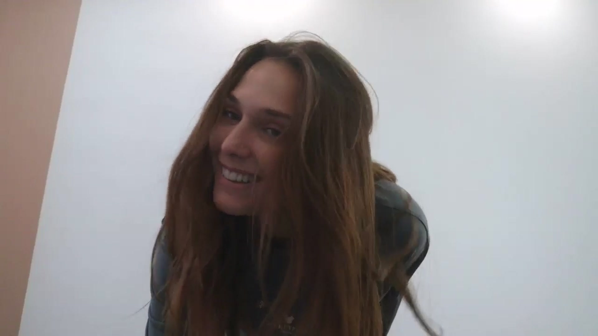 Gallery image thumbnail from HaleyReed's myfreecams stream on, 08/17/2025, 11:42 image 15 of 20