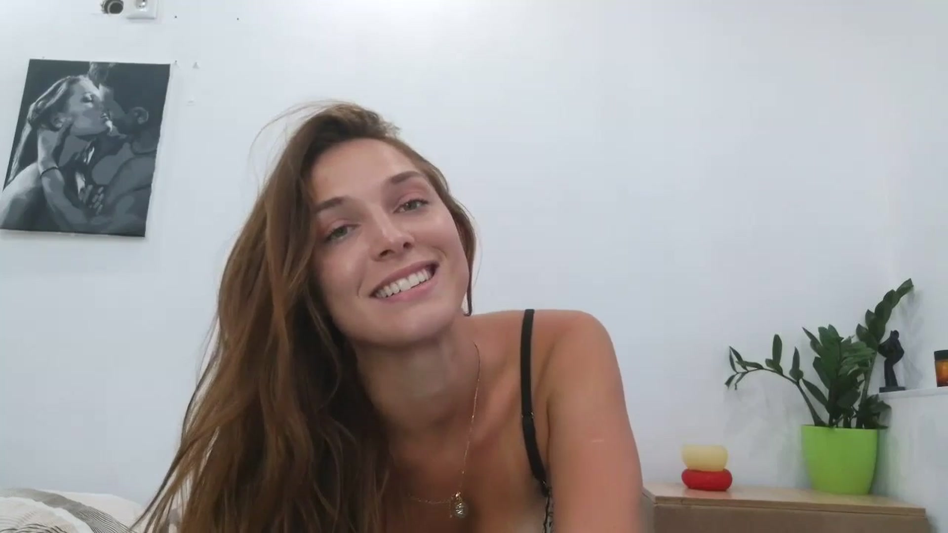 Gallery image thumbnail from HaleyReed's myfreecams stream on, 08/17/2025, 14:56 image 4 of 20