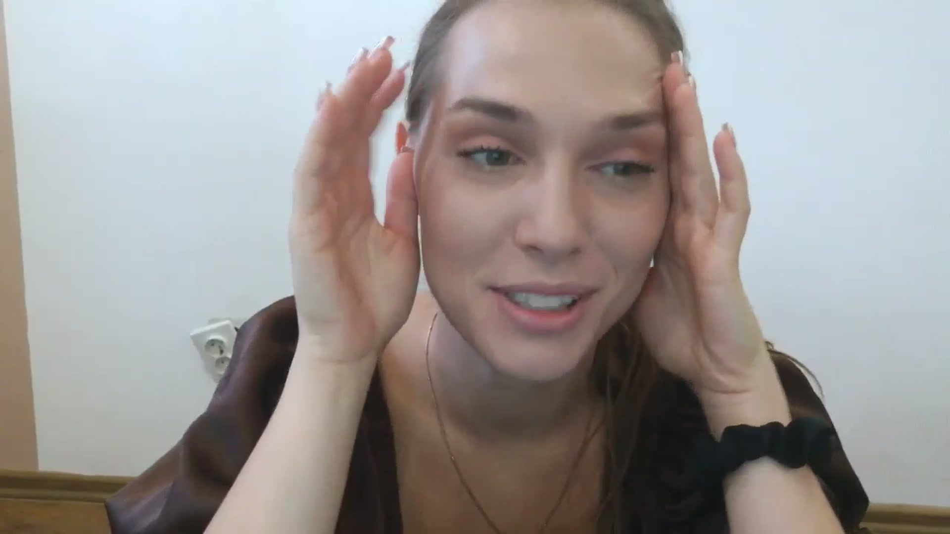 Gallery image thumbnail from HaleyReed's myfreecams stream on, 08/18/2025, 11:46 image 10 of 20