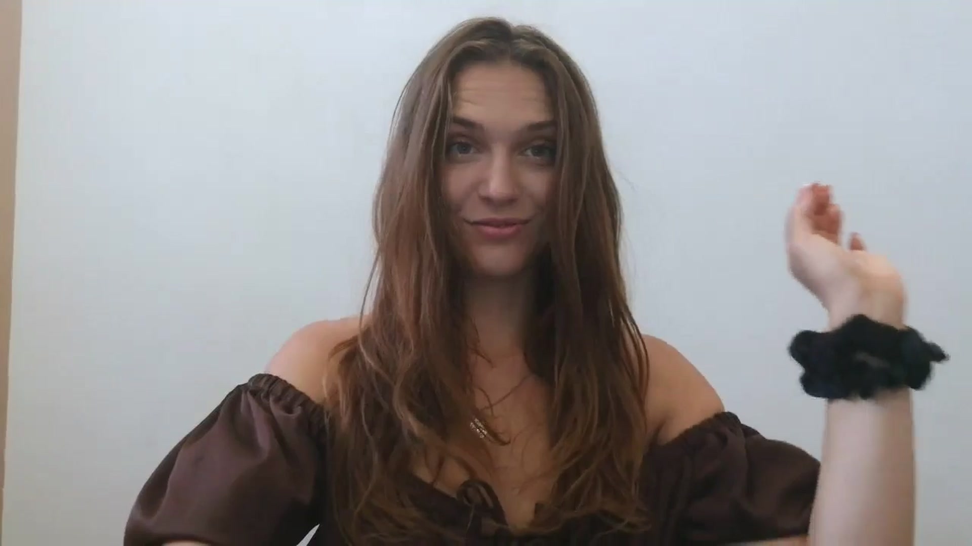 Gallery image thumbnail from HaleyReed's myfreecams stream on, 08/18/2025, 13:51 image 13 of 20