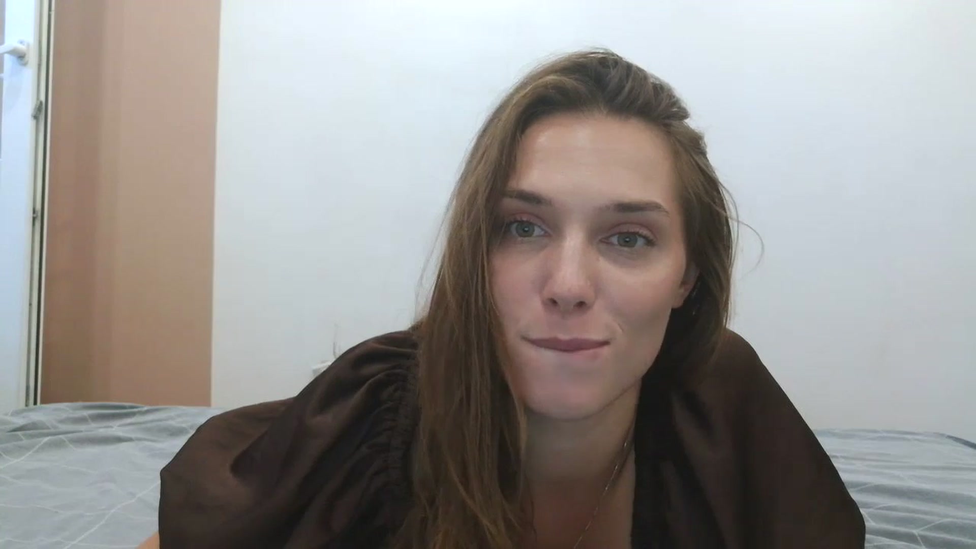 Gallery image thumbnail from HaleyReed's myfreecams stream on, 08/18/2025, 15:36 image 17 of 20