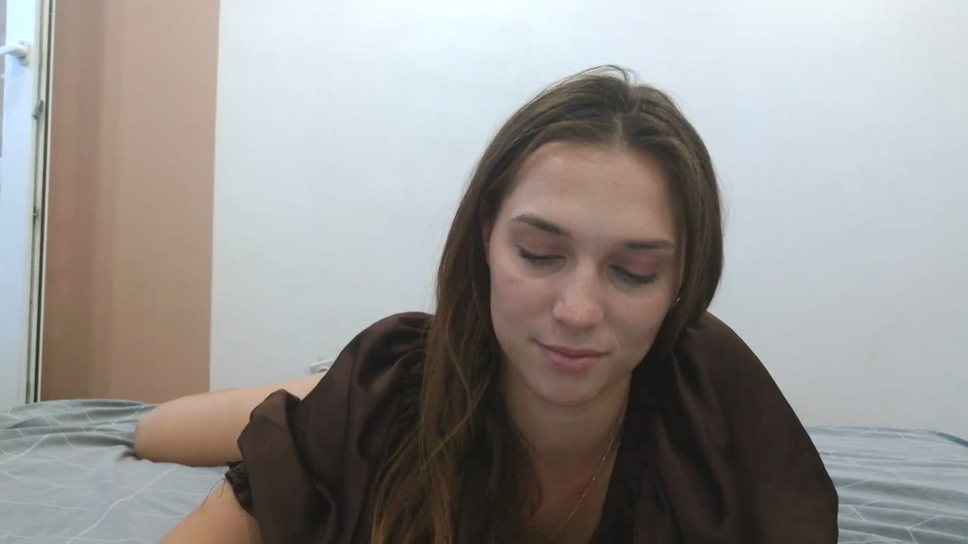 Gallery image thumbnail from HaleyReed's myfreecams stream on, 08/18/2025, 15:36 image 14 of 20