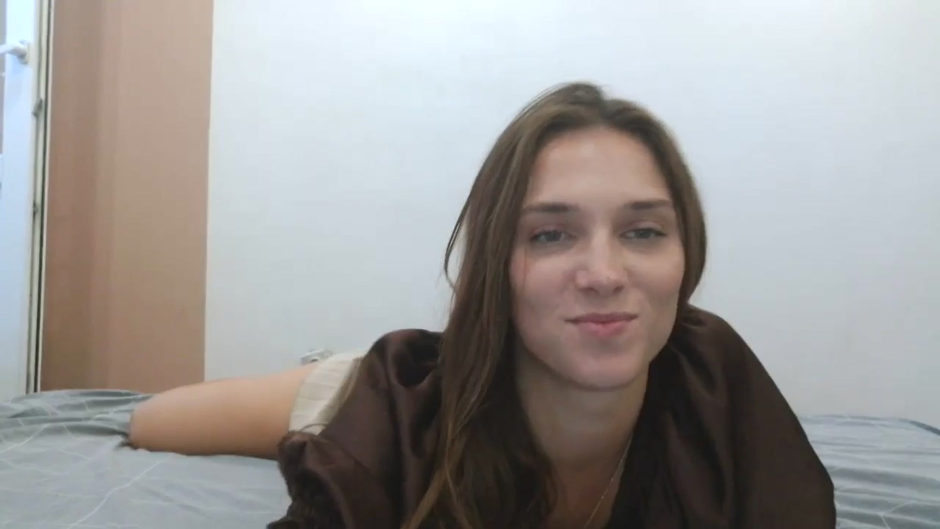 Gallery image thumbnail from HaleyReed's myfreecams stream on, 08/18/2025, 15:36 image 13 of 20