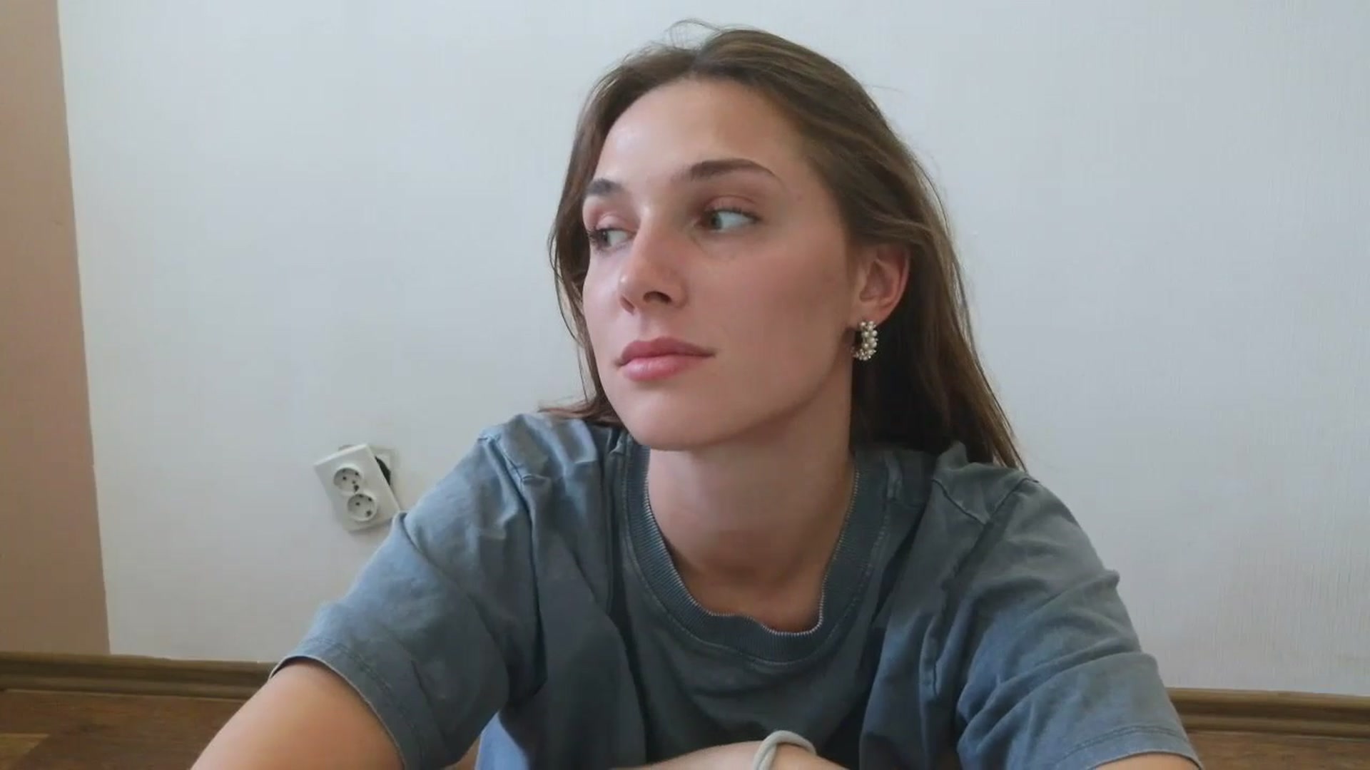 Gallery image thumbnail from HaleyReed's myfreecams stream on, 08/22/2025, 13:15 image 11 of 20