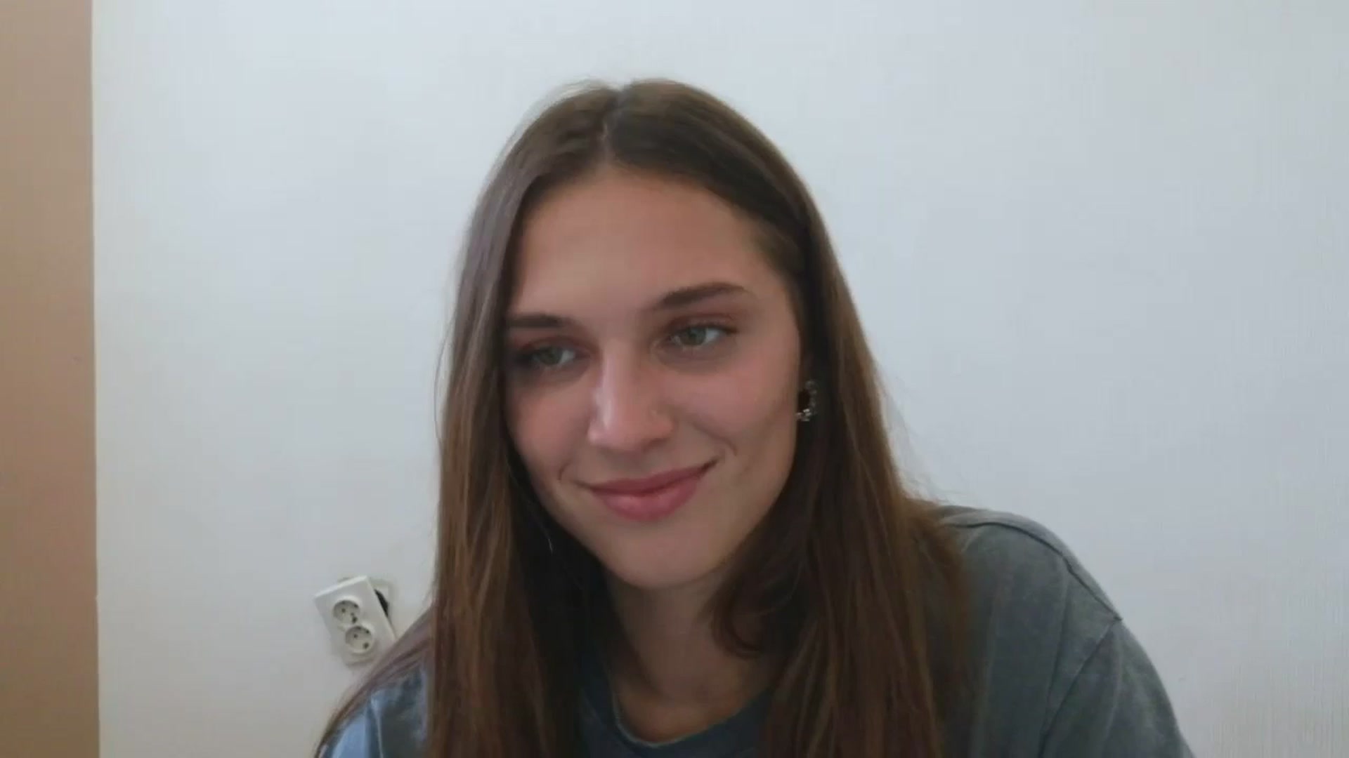 Gallery image thumbnail from HaleyReed's myfreecams stream on, 08/22/2025, 13:15 image 16 of 20