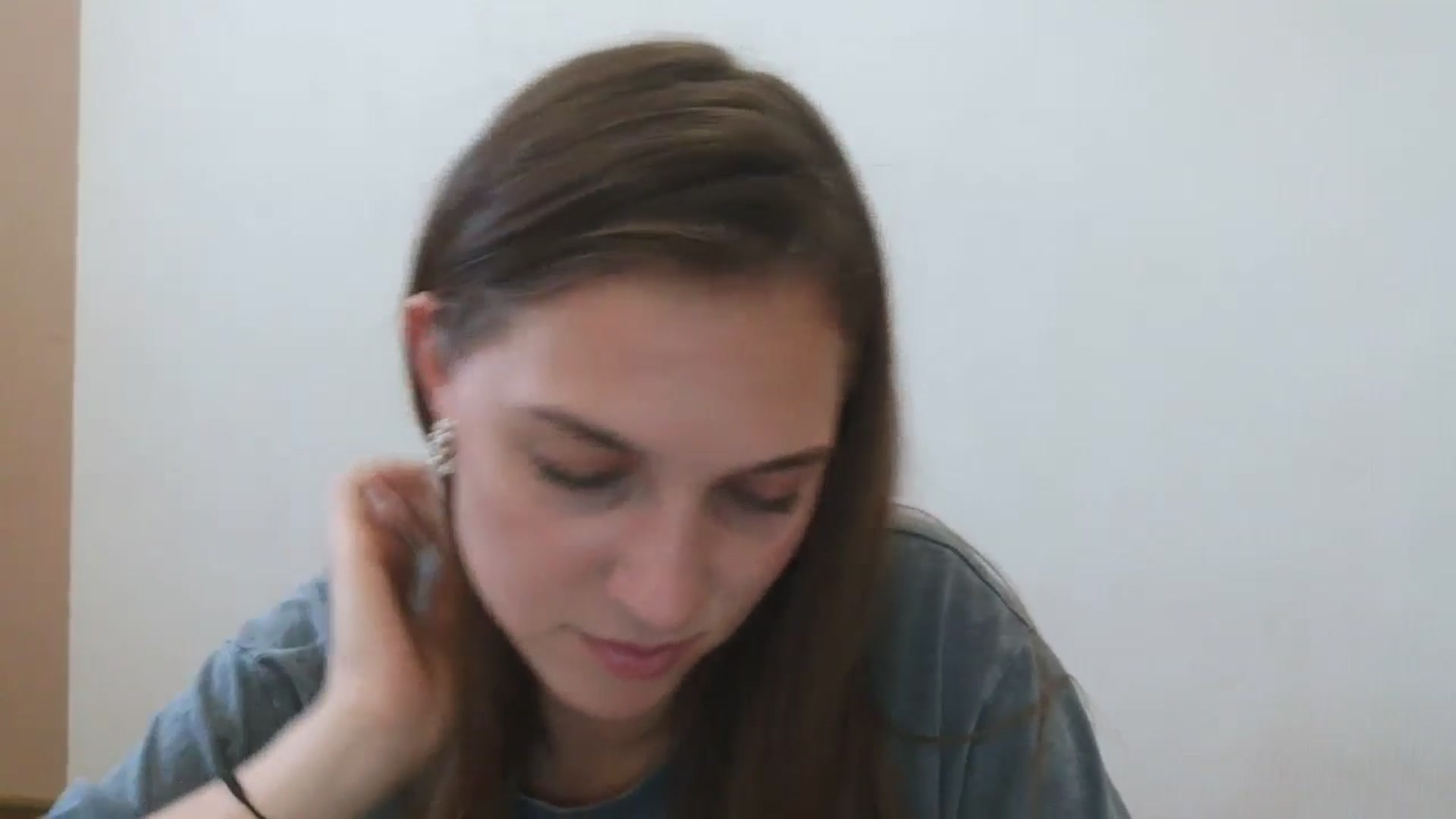 Gallery image thumbnail from HaleyReed's myfreecams stream on, 08/22/2025, 14:47 image 5 of 20