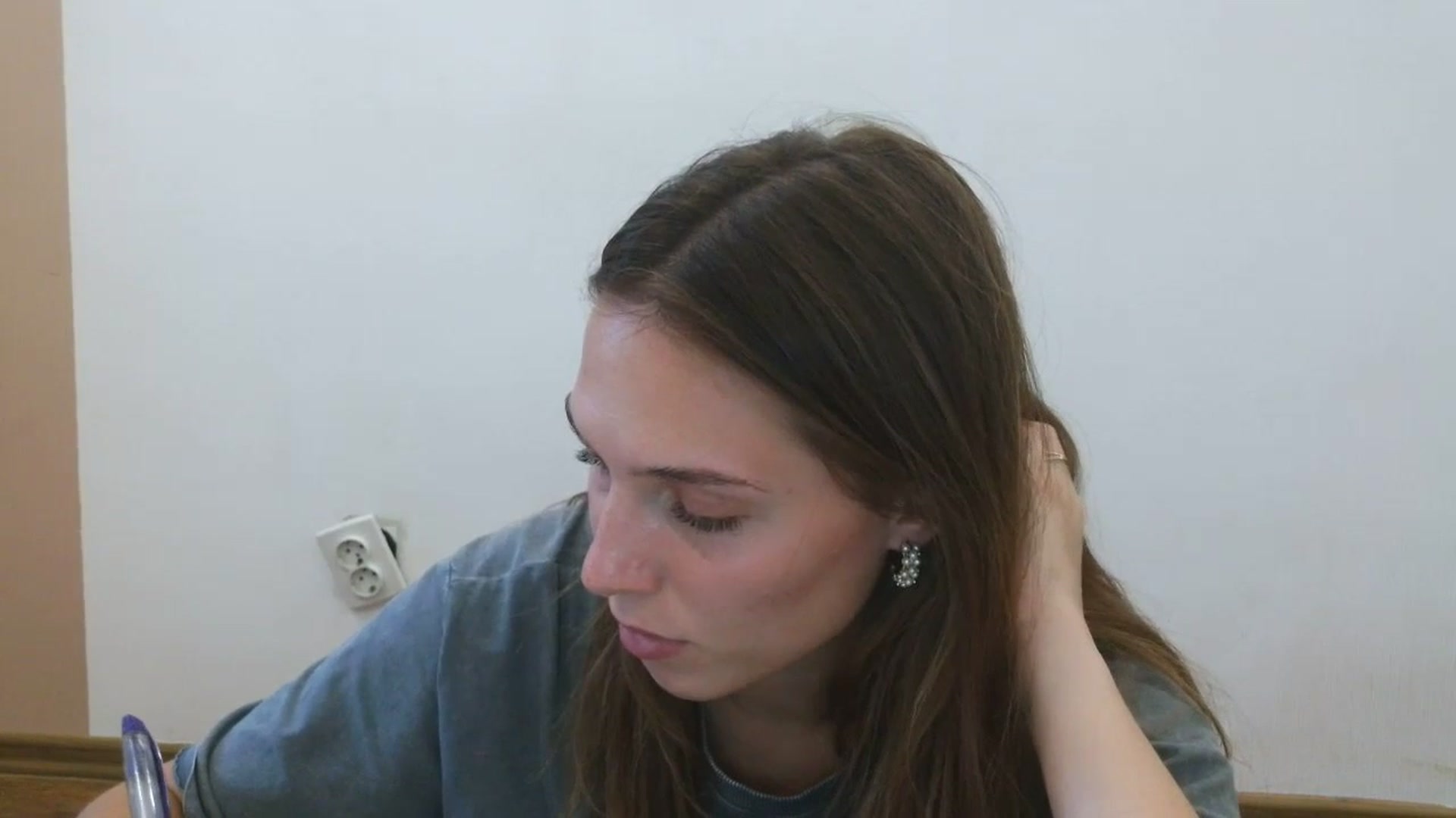 Gallery image thumbnail from HaleyReed's myfreecams stream on, 08/22/2025, 14:47 image 20 of 20