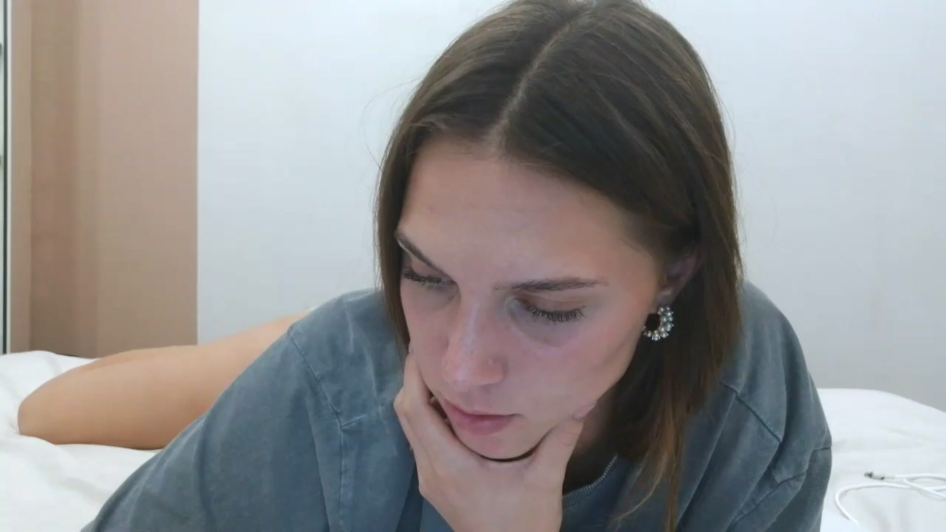 Gallery image thumbnail from HaleyReed's myfreecams stream on, 08/22/2025, 16:45 image 10 of 20