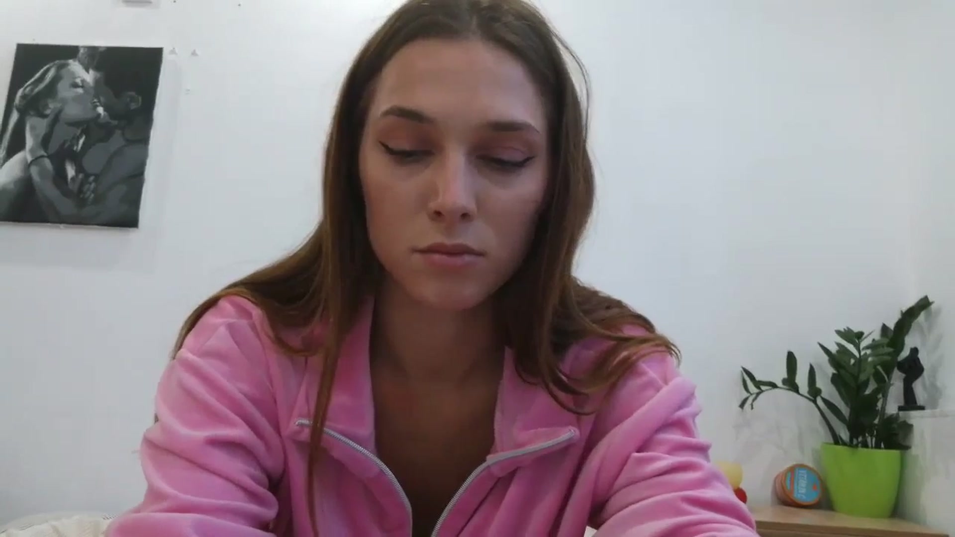 Gallery image thumbnail from HaleyReed's myfreecams stream on, 08/24/2025, 14:28 image 17 of 20