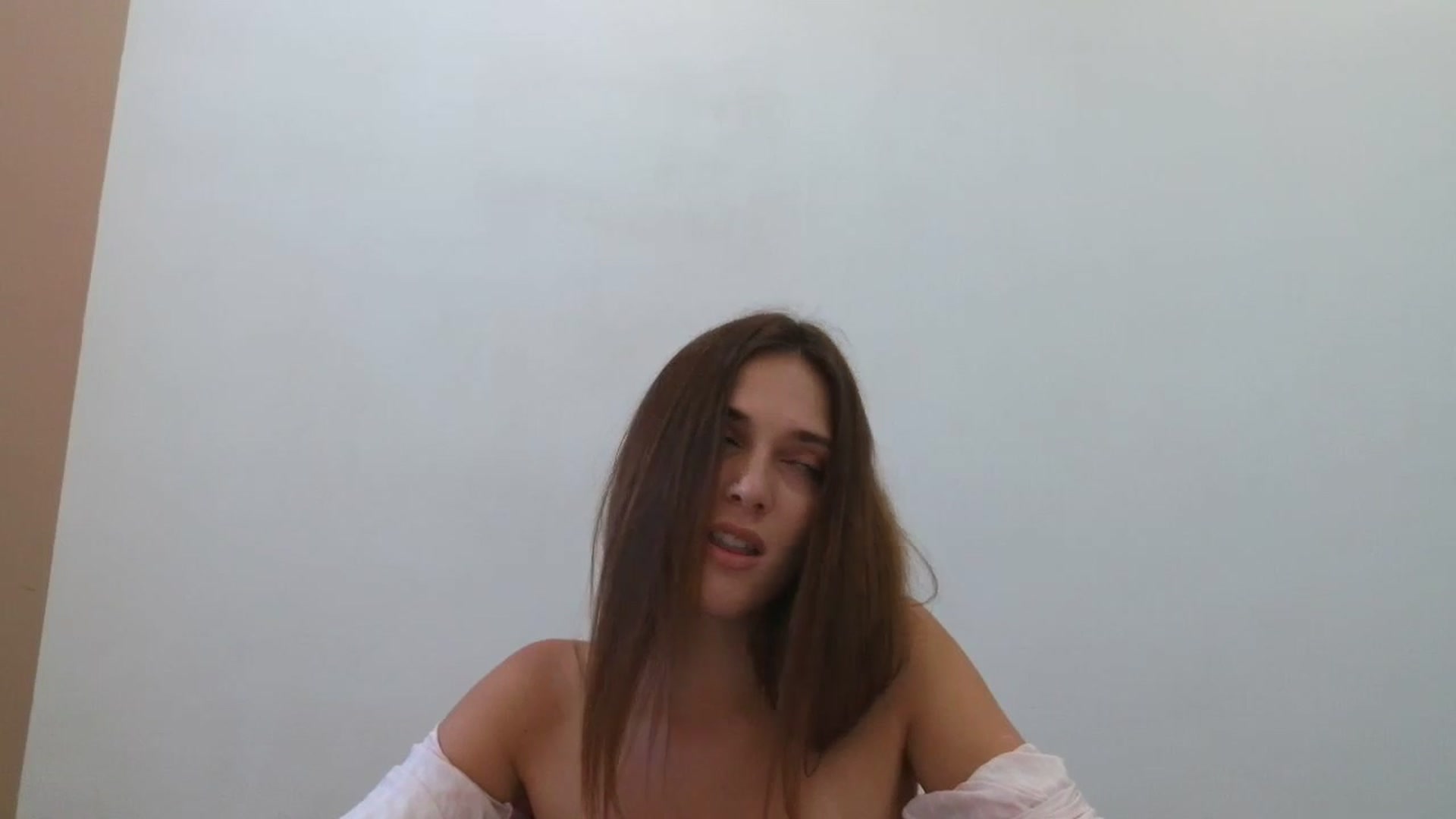 Gallery image thumbnail from HaleyReed's myfreecams stream on, 08/28/2025, 10:29 image 4 of 20
