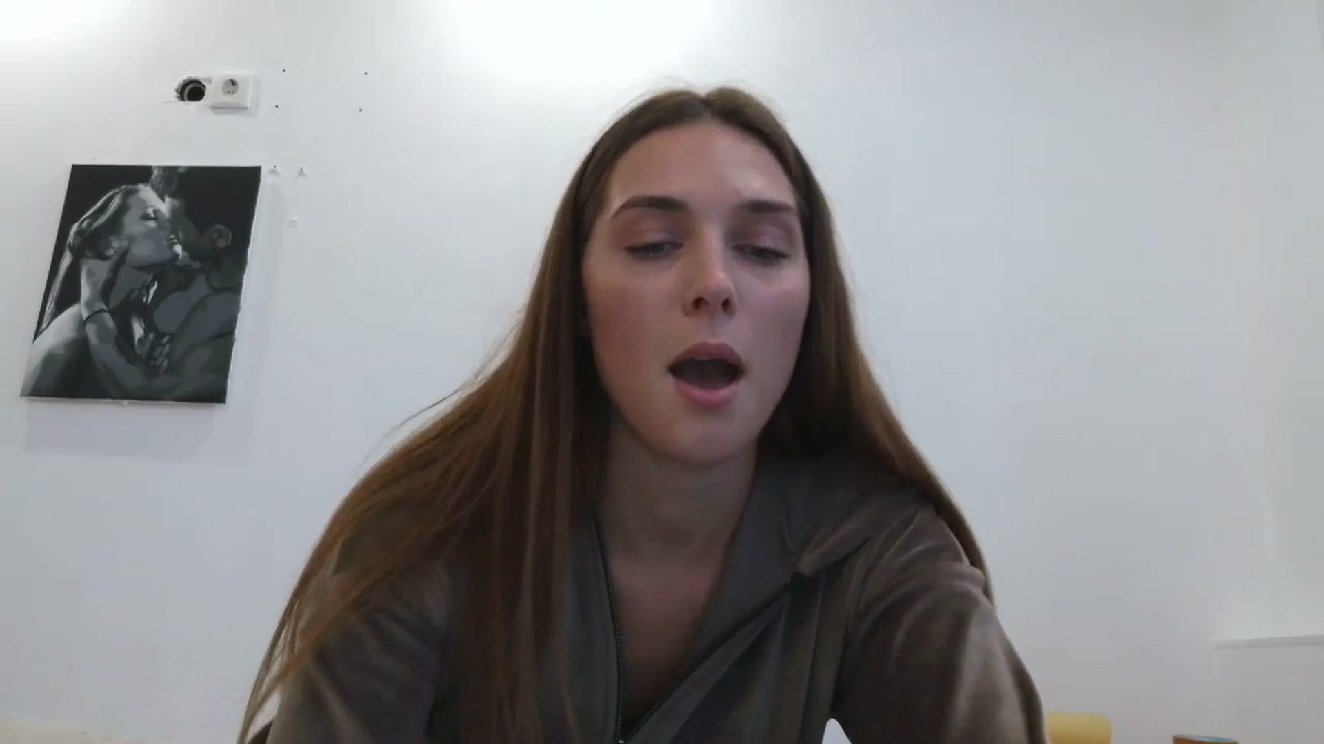 Gallery image thumbnail from HaleyReed's myfreecams stream on, 08/28/2025, 13:51 image 17 of 20