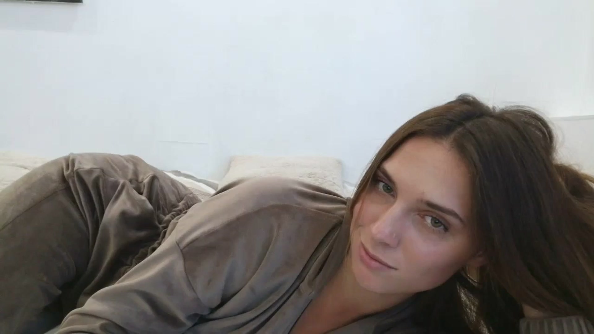 Gallery image thumbnail from HaleyReed's myfreecams stream on, 08/28/2025, 13:51 image 11 of 20