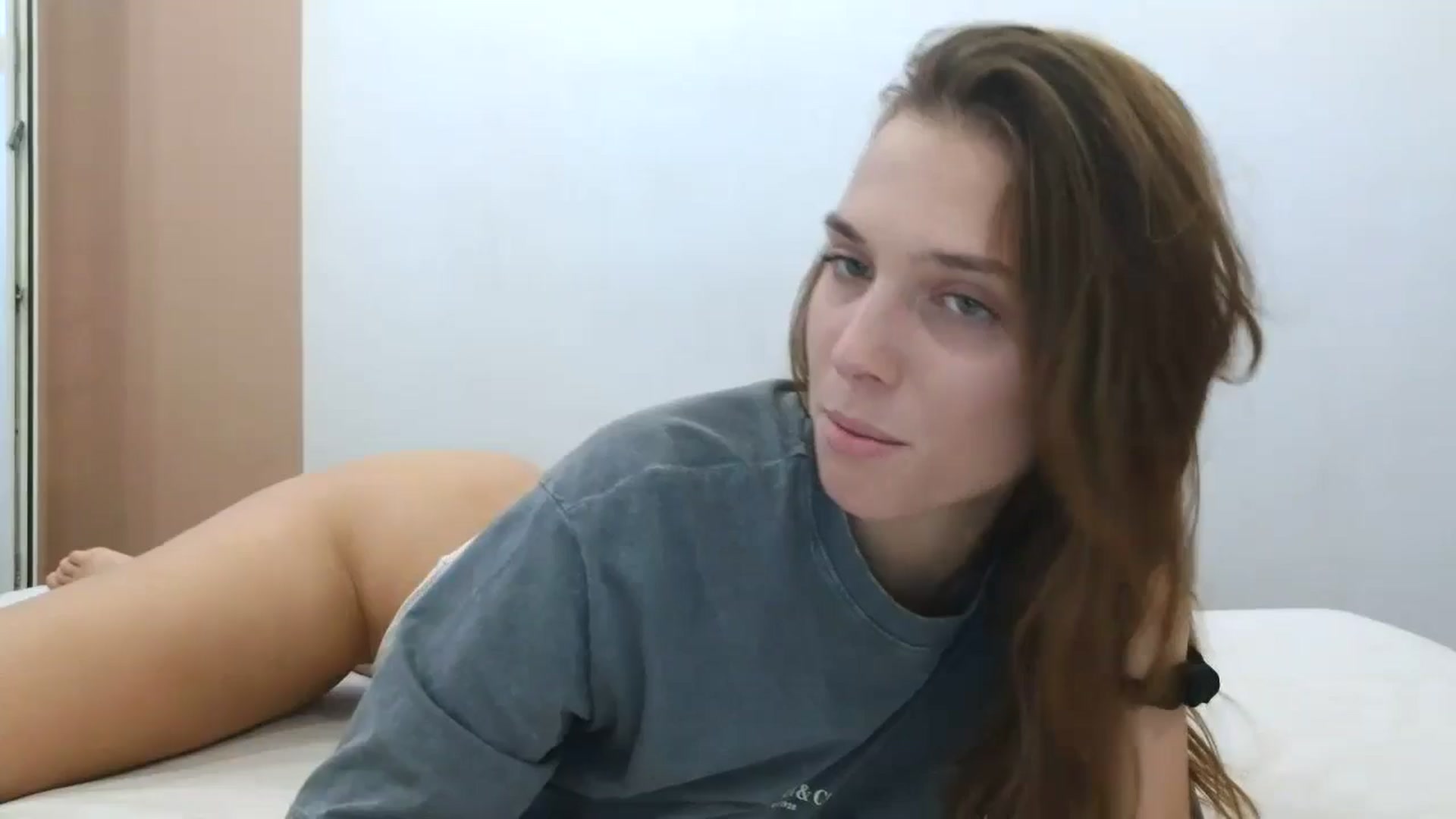Gallery image thumbnail from HaleyReed's myfreecams stream on, 08/29/2025, 12:12 image 16 of 20