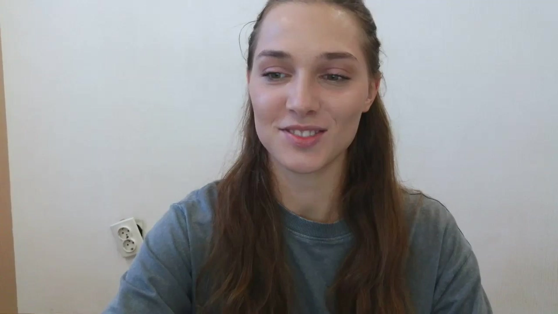 Gallery image thumbnail from HaleyReed's myfreecams stream on, 08/29/2025, 12:12 image 2 of 20