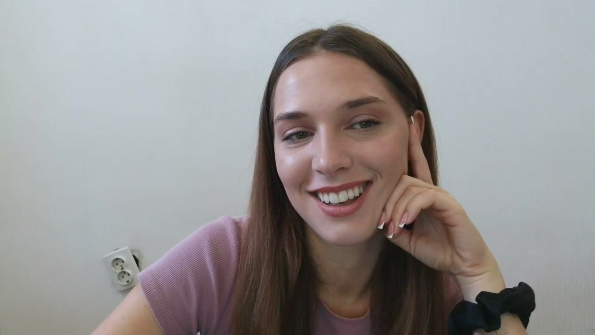 Gallery image thumbnail from HaleyReed's myfreecams stream on, 08/31/2025, 09:57 image 15 of 20