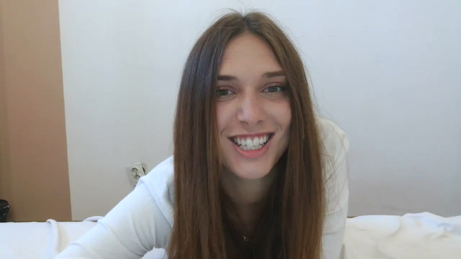 Gallery image thumbnail from HaleyReed's myfreecams stream on, 09/05/2025, 11:51 image 14 of 20