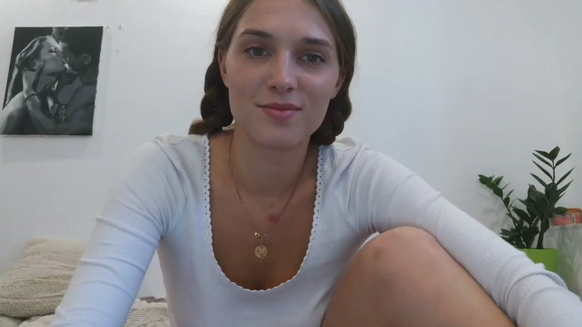 Gallery image thumbnail from HaleyReed's myfreecams stream on, 09/09/2025, 12:36 image 9 of 20