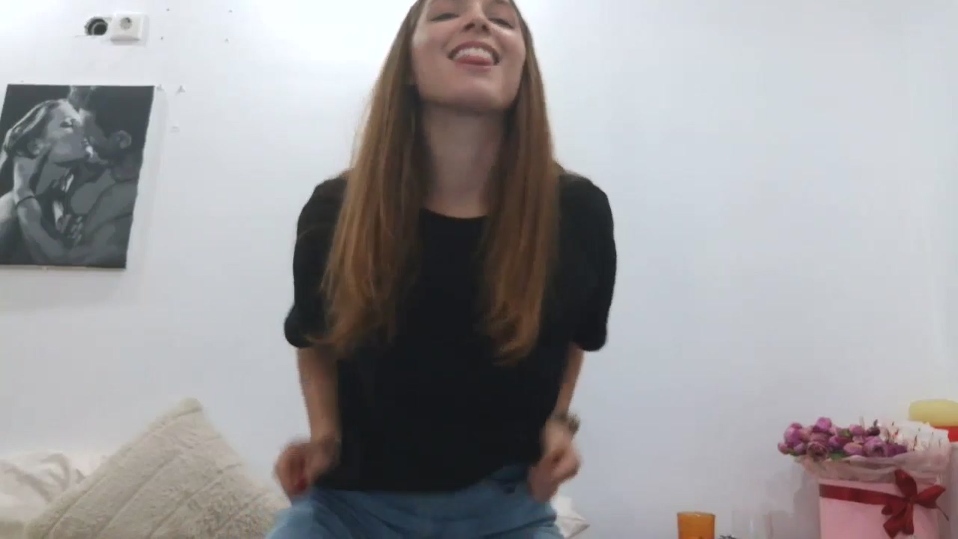 Gallery image thumbnail from HaleyReed's myfreecams stream on, 09/19/2025, 14:54 image 16 of 20
