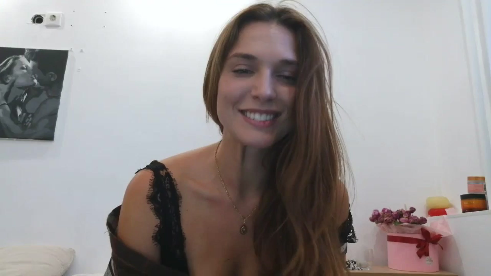 Gallery image thumbnail from HaleyReed's myfreecams stream on, 09/22/2025, 13:25 image 17 of 20