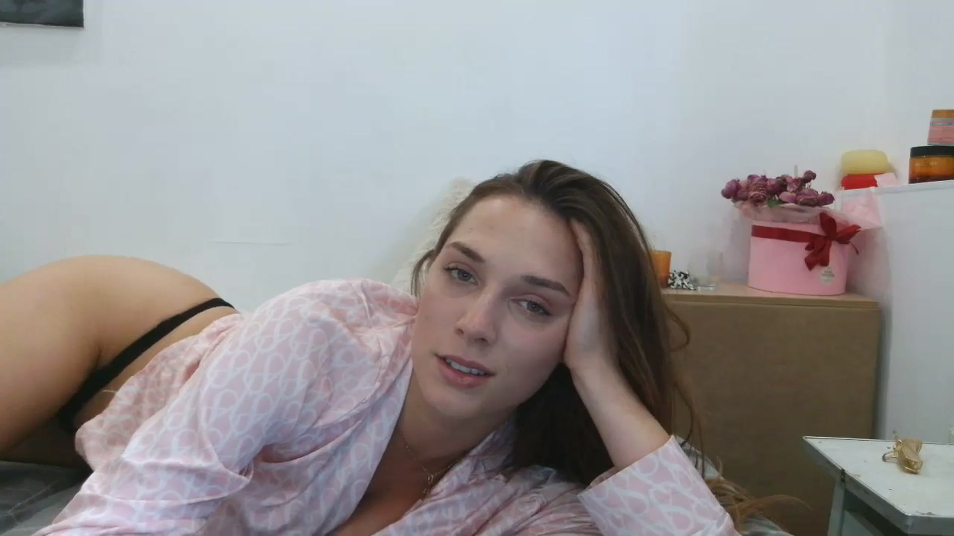 Gallery image thumbnail from HaleyReed's myfreecams stream on, 09/24/2025, 13:15 image 6 of 20