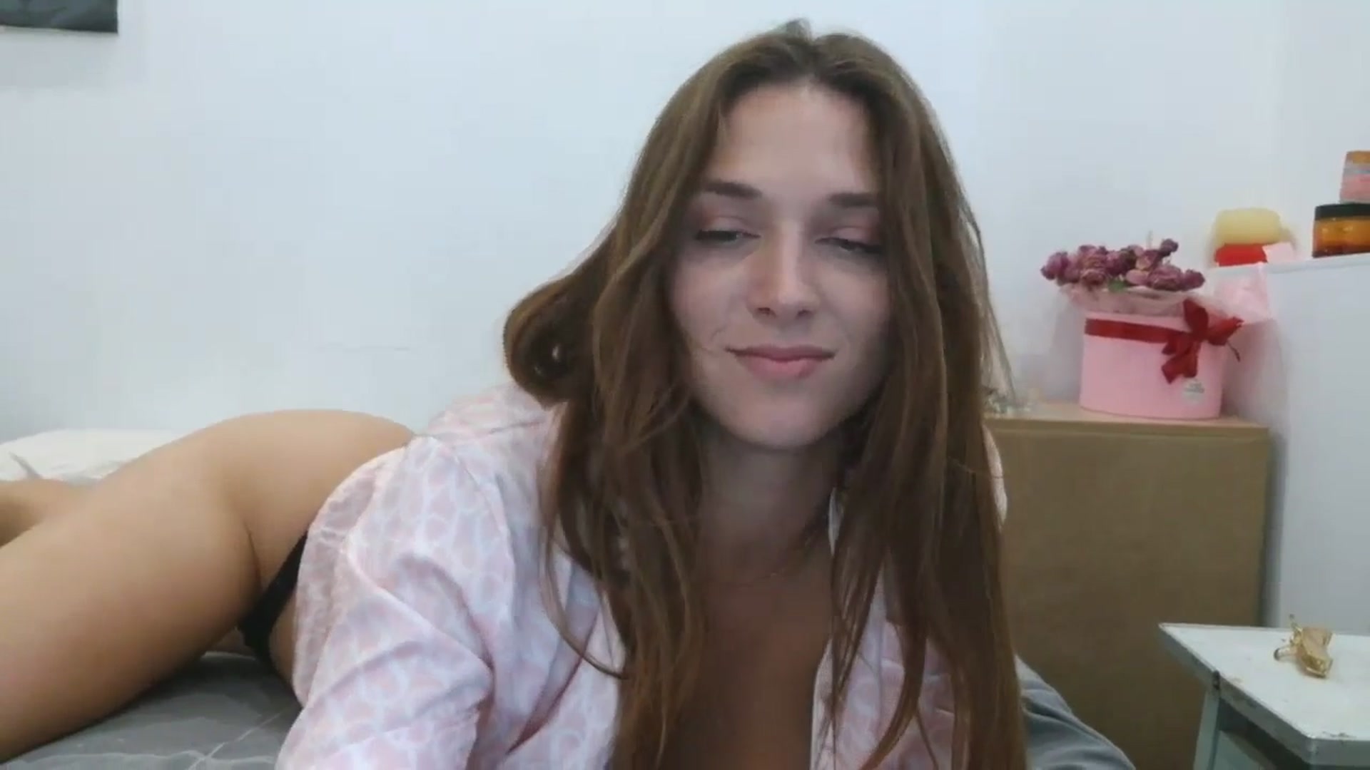 Gallery image thumbnail from HaleyReed's myfreecams stream on, 09/24/2025, 13:15 image 3 of 20