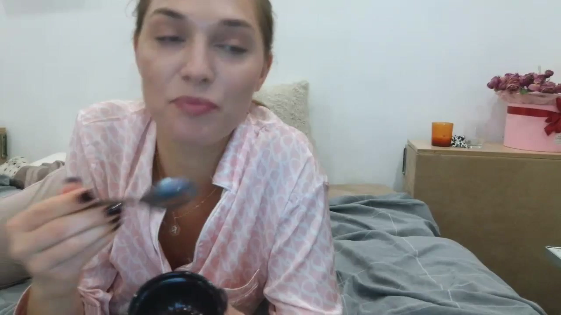 Gallery image thumbnail from HaleyReed's myfreecams stream on, 09/24/2025, 16:01 image 1 of 20