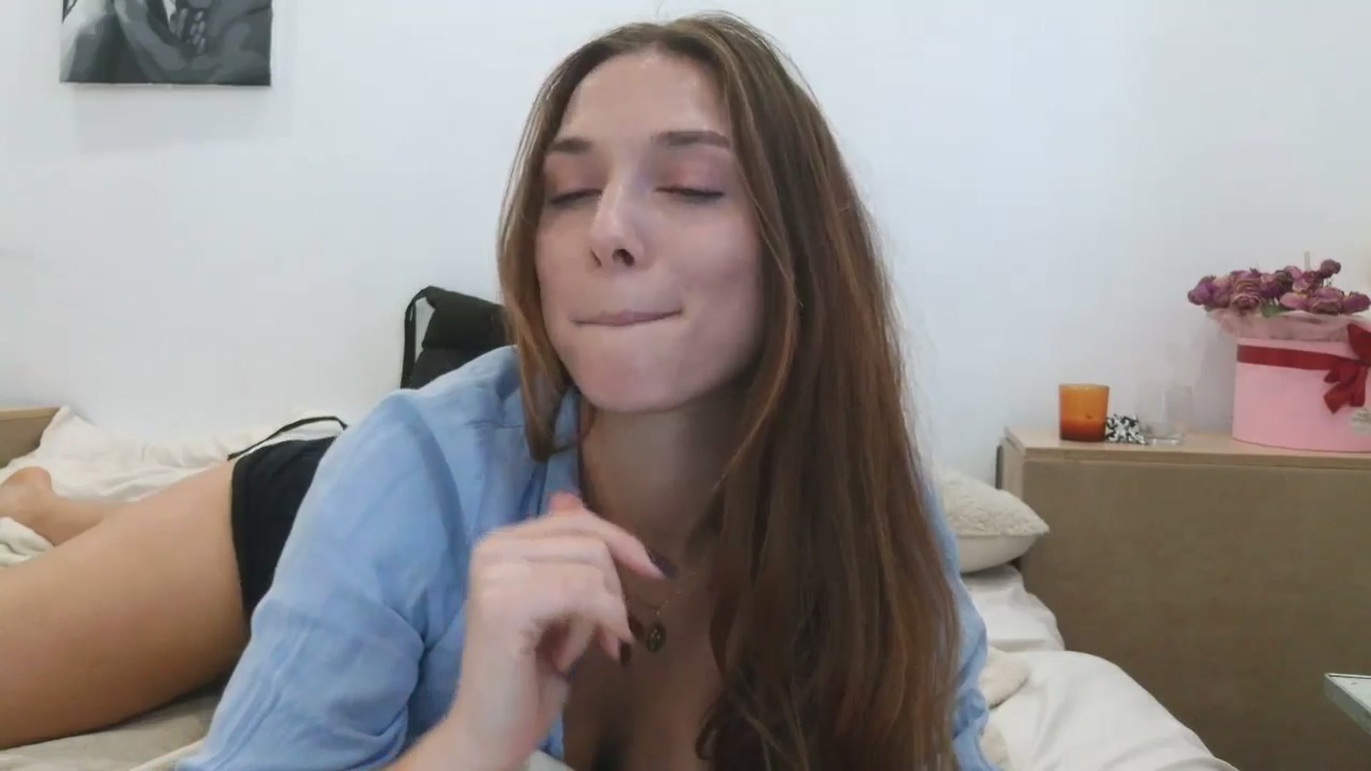 Gallery image thumbnail from HaleyReed's myfreecams stream on, 09/25/2025, 12:00 image 13 of 20