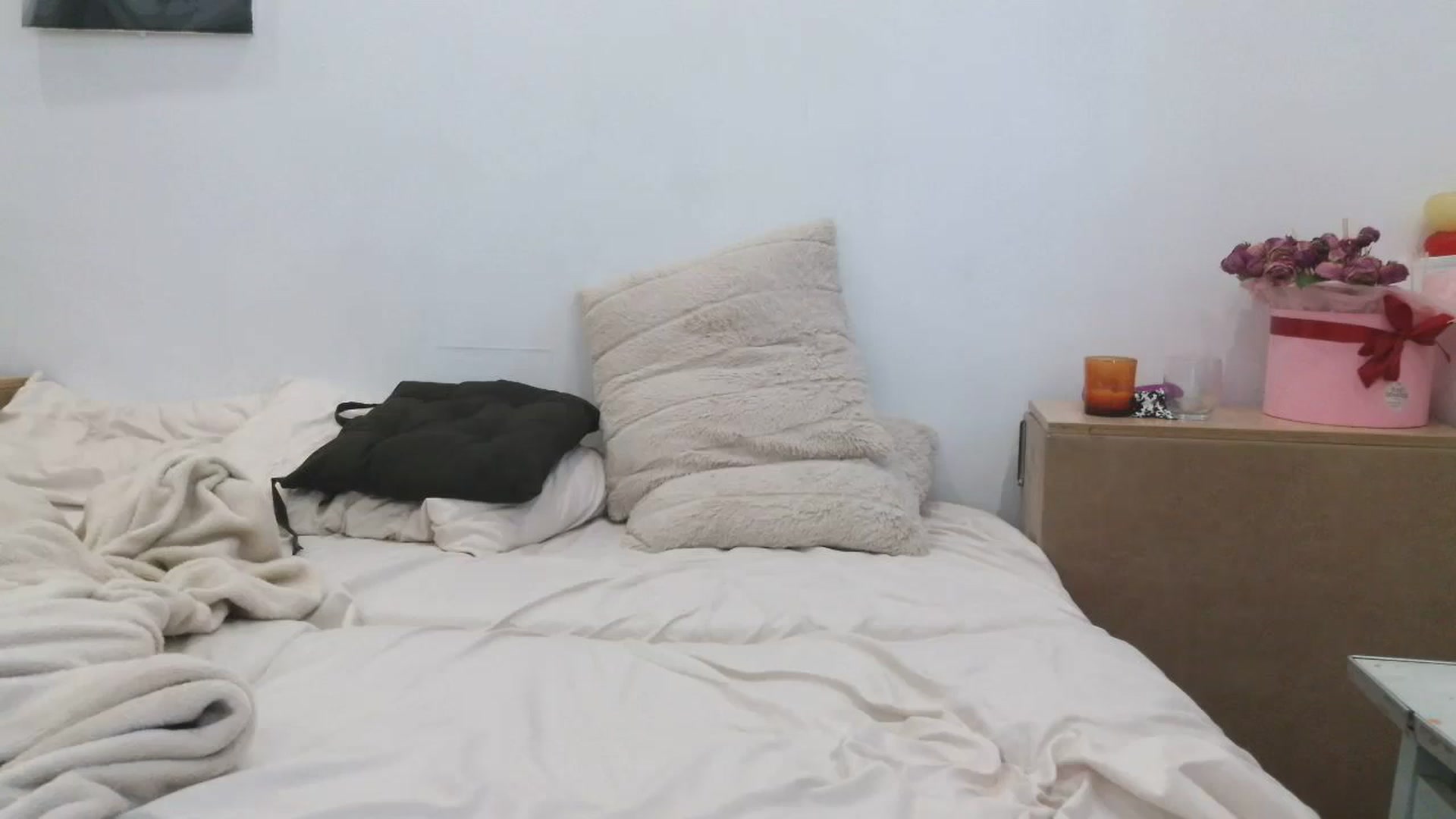 Gallery image thumbnail from HaleyReed's myfreecams stream on, 09/25/2025, 14:15 image 16 of 20