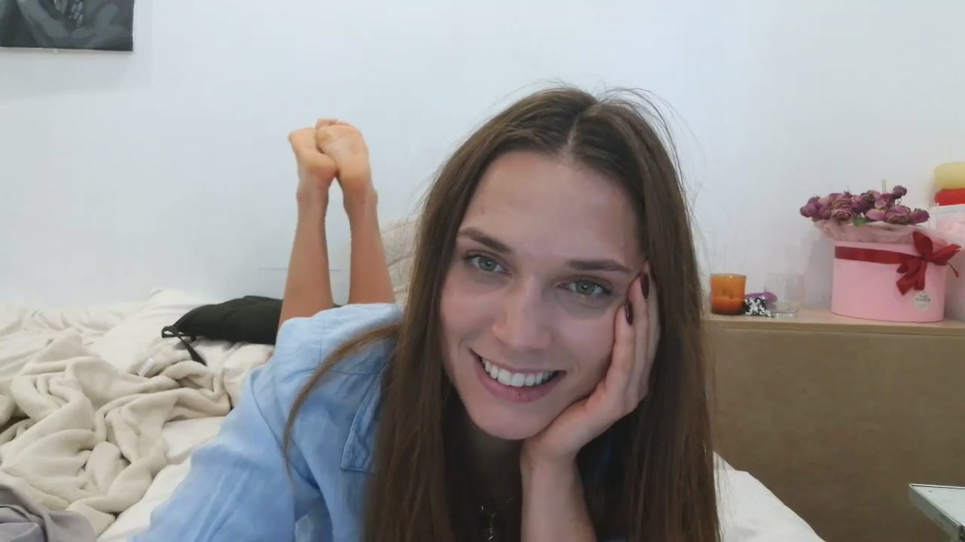 Gallery image thumbnail from HaleyReed's myfreecams stream on, 09/25/2025, 14:15 image 12 of 20