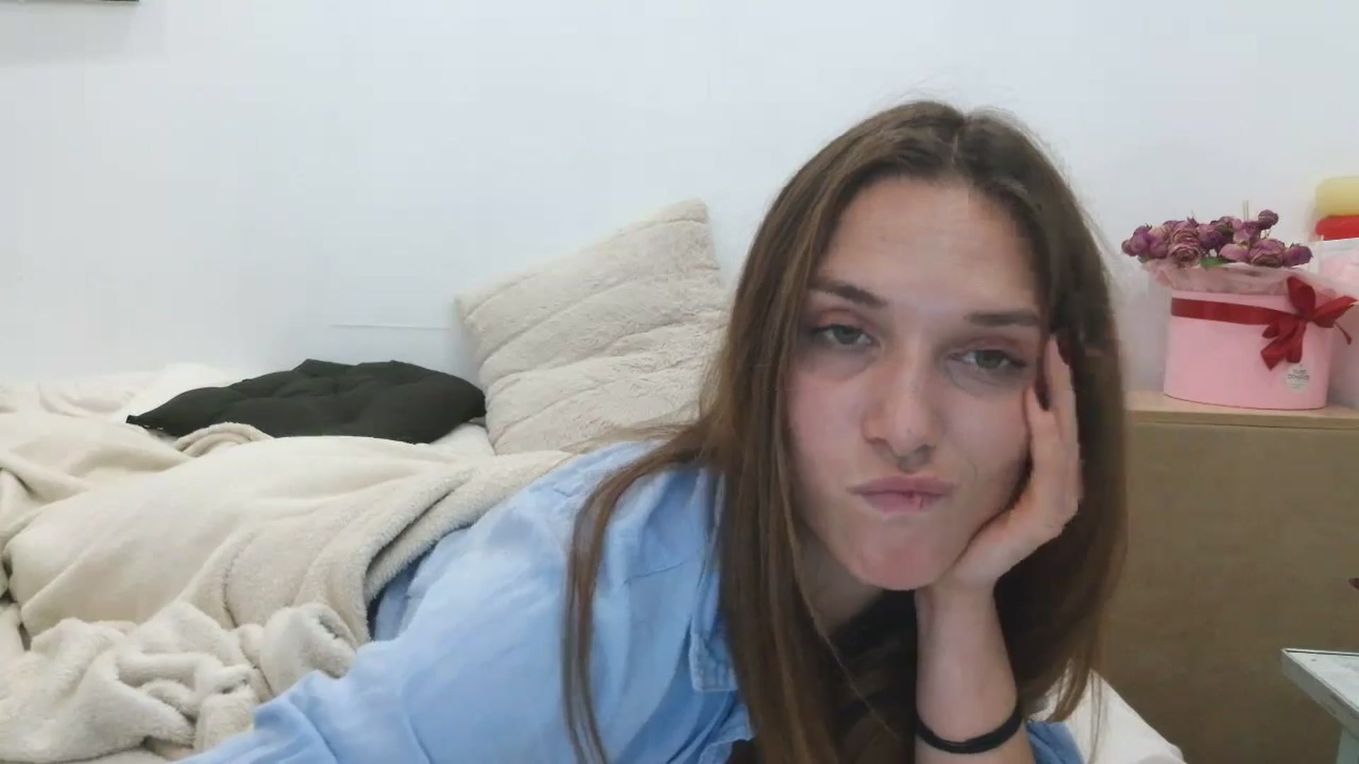 Gallery image thumbnail from HaleyReed's myfreecams stream on, 09/25/2025, 16:20 image 3 of 20