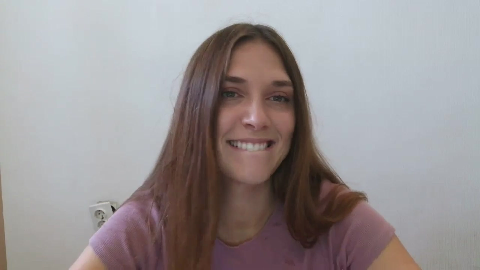 Gallery image thumbnail from HaleyReed's myfreecams stream on, 09/28/2025, 11:22 image 9 of 20