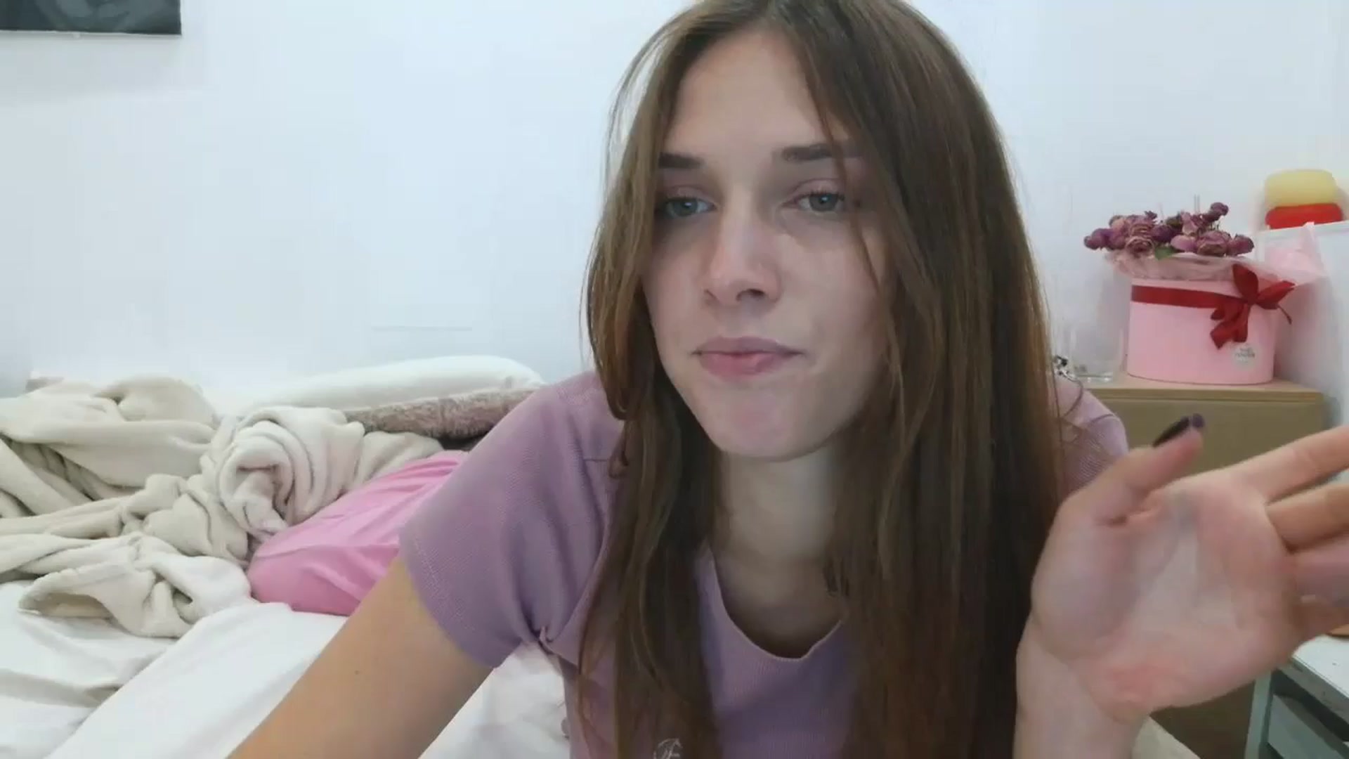 Gallery image thumbnail from HaleyReed's myfreecams stream on, 09/28/2025, 13:49 image 5 of 20