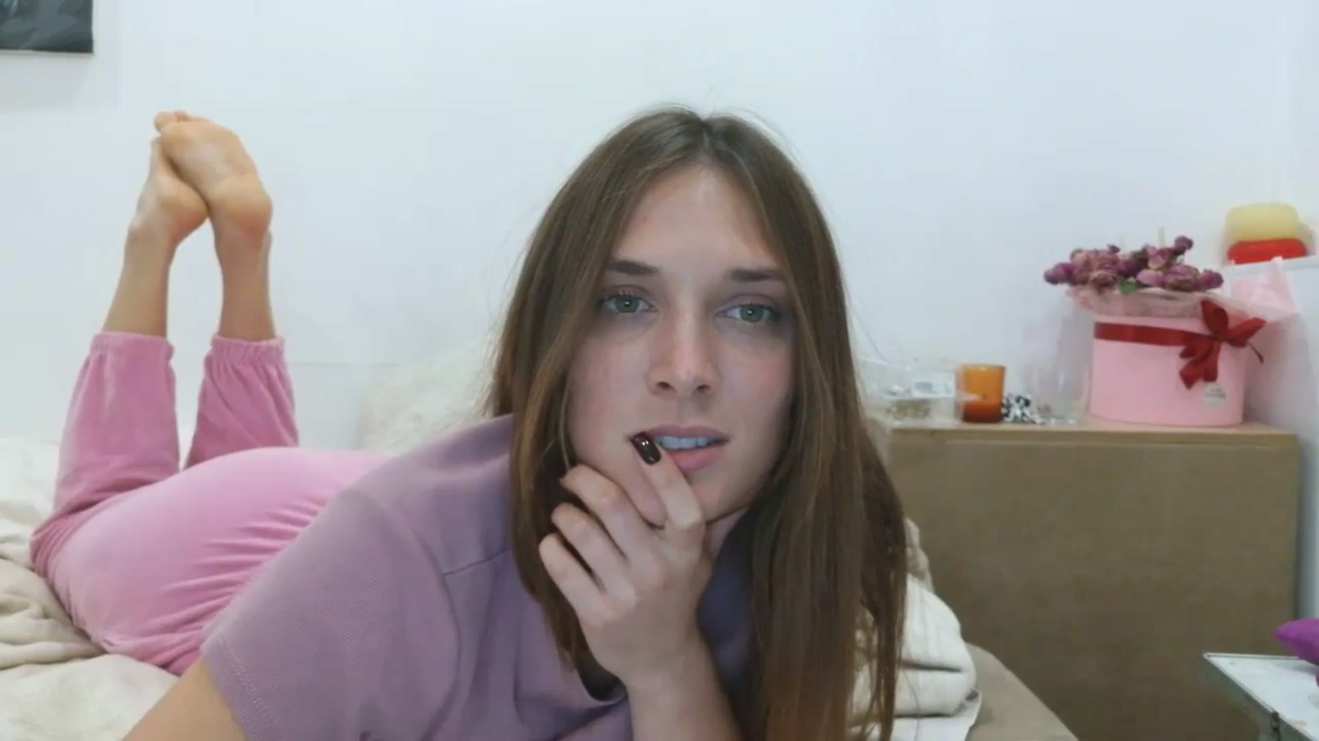 Gallery image thumbnail from HaleyReed's myfreecams stream on, 09/28/2025, 16:46 image 7 of 20
