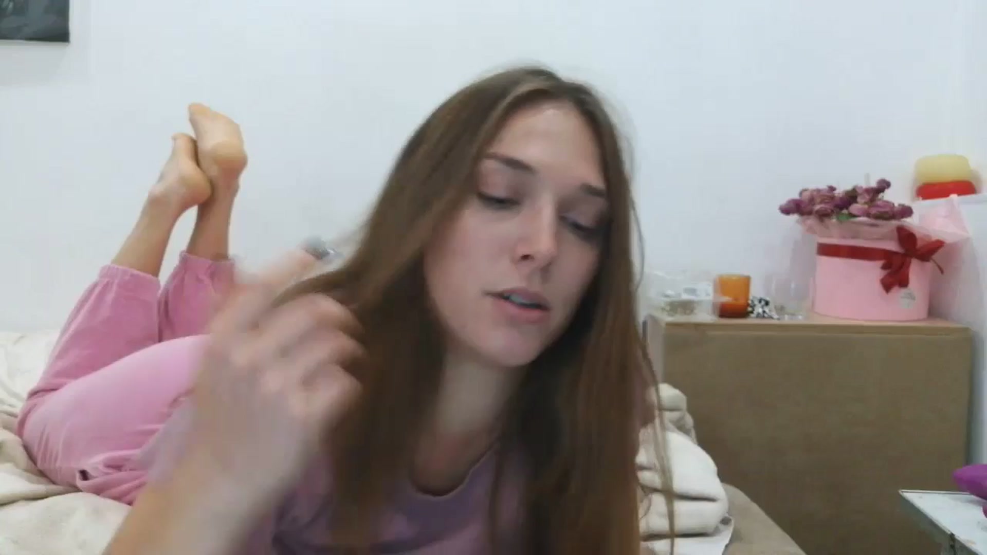 Gallery image thumbnail from HaleyReed's myfreecams stream on, 09/28/2025, 16:46 image 9 of 20