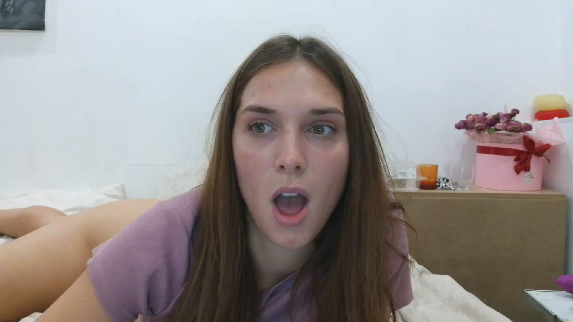 Gallery image thumbnail from HaleyReed's myfreecams stream on, 09/28/2025, 16:46 image 17 of 20