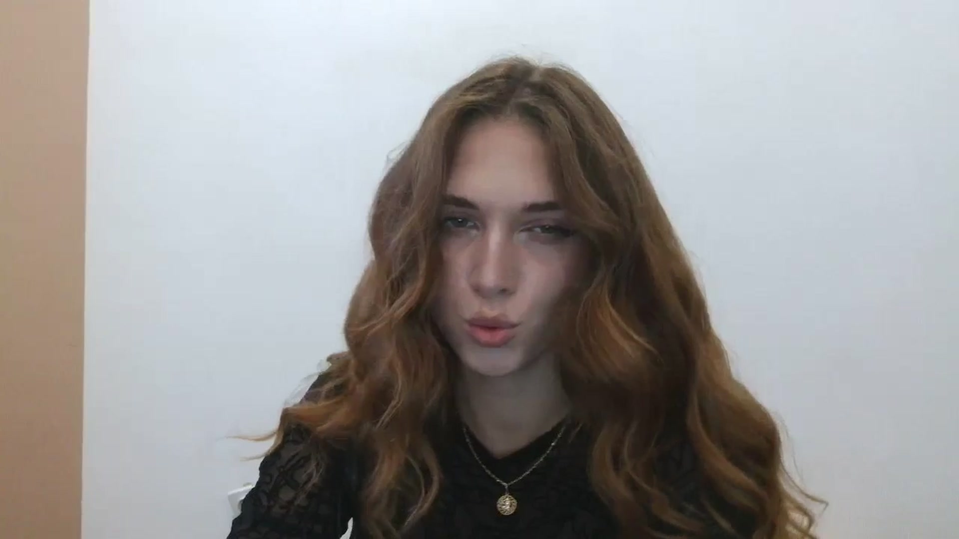 Gallery image thumbnail from HaleyReed's myfreecams stream on, 10/06/2025, 11:39 image 10 of 20
