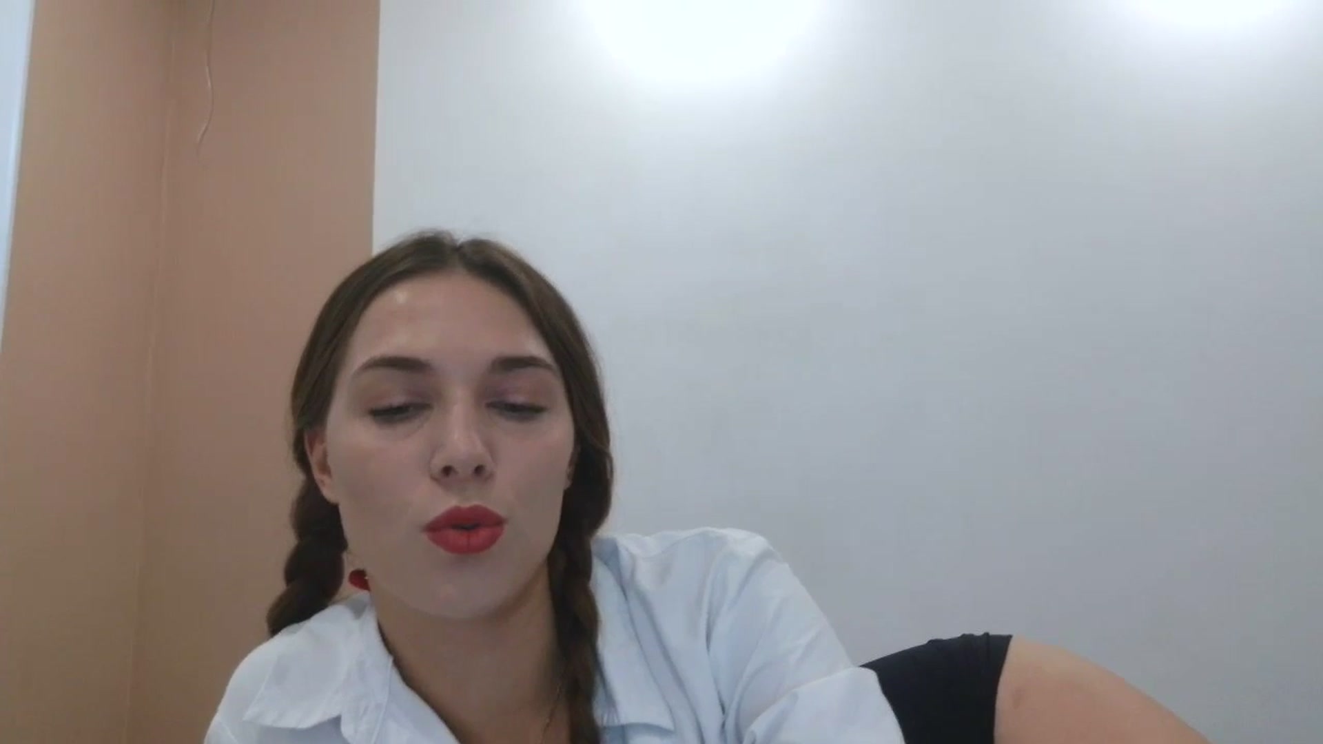 Gallery image thumbnail from HaleyReed's myfreecams stream on, 10/10/2025, 11:32 image 14 of 20
