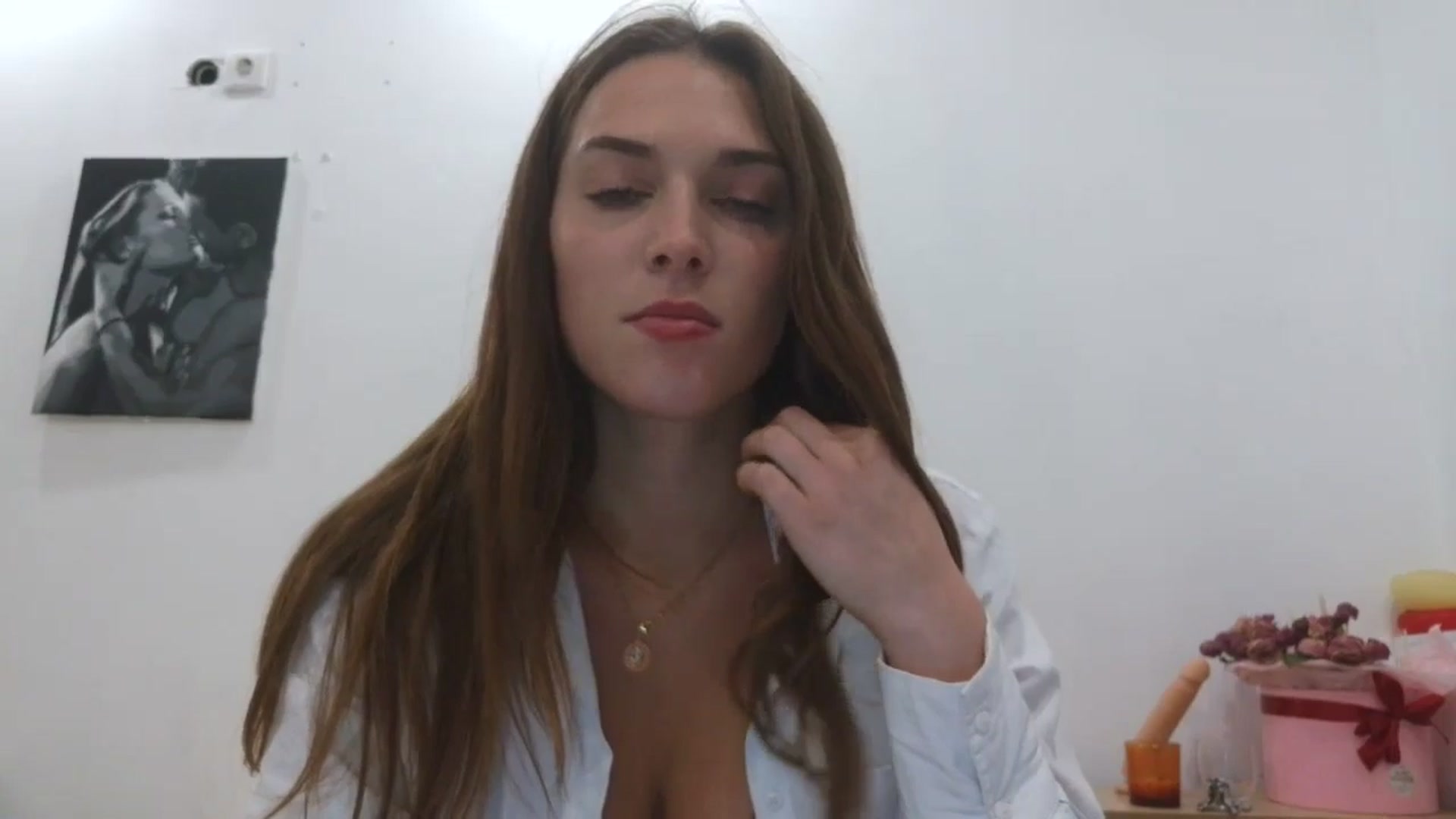 Gallery image thumbnail from HaleyReed's myfreecams stream on, 10/10/2025, 16:39 image 4 of 20