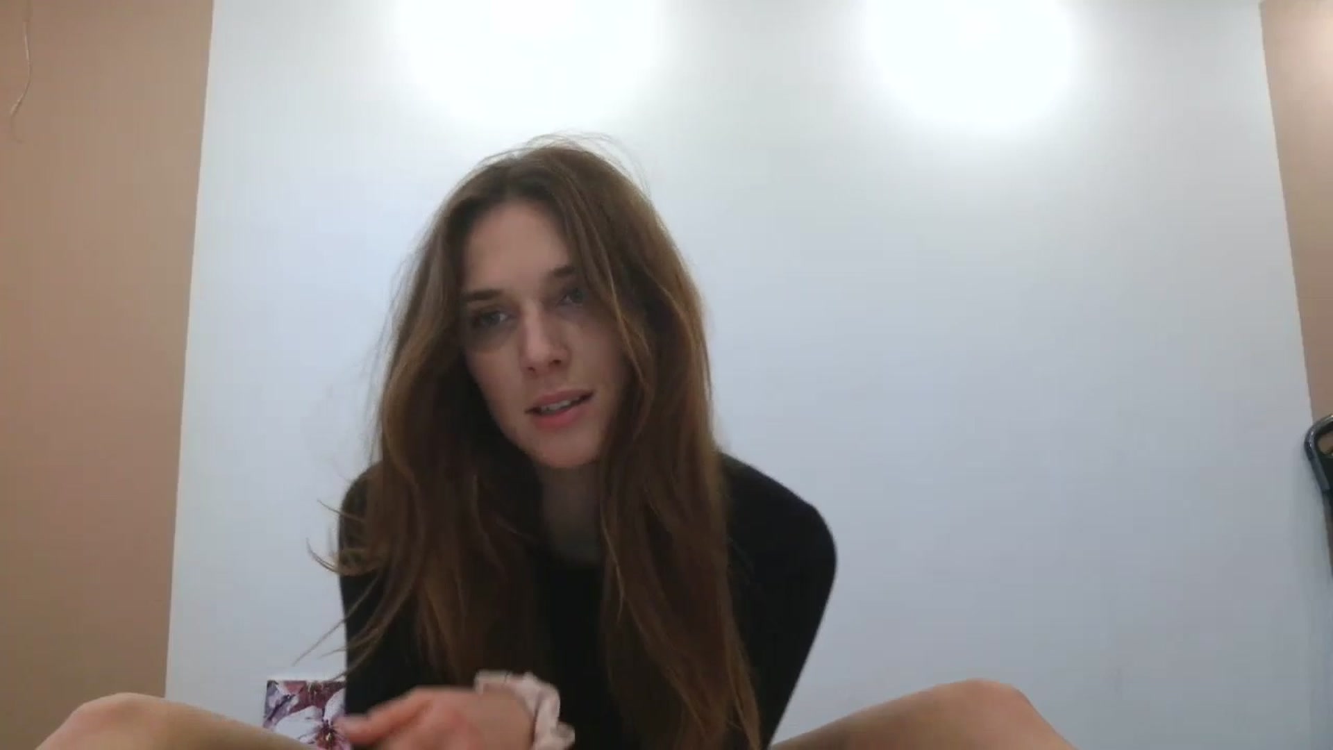 Gallery image thumbnail from HaleyReed's myfreecams stream on, 10/14/2025, 10:38 image 8 of 20