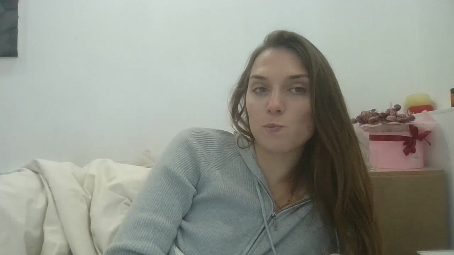 Gallery image thumbnail from HaleyReed's myfreecams stream on, 10/14/2025, 13:26 image 9 of 20