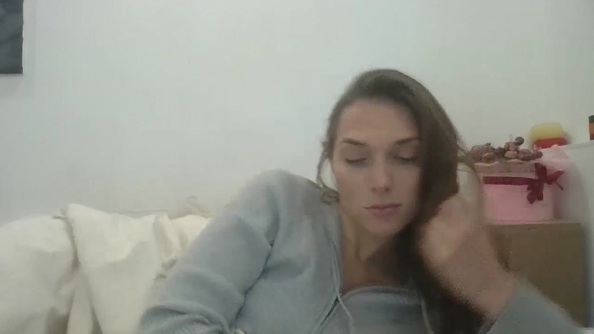 Gallery image thumbnail from HaleyReed's myfreecams stream on, 10/14/2025, 13:26 image 4 of 20
