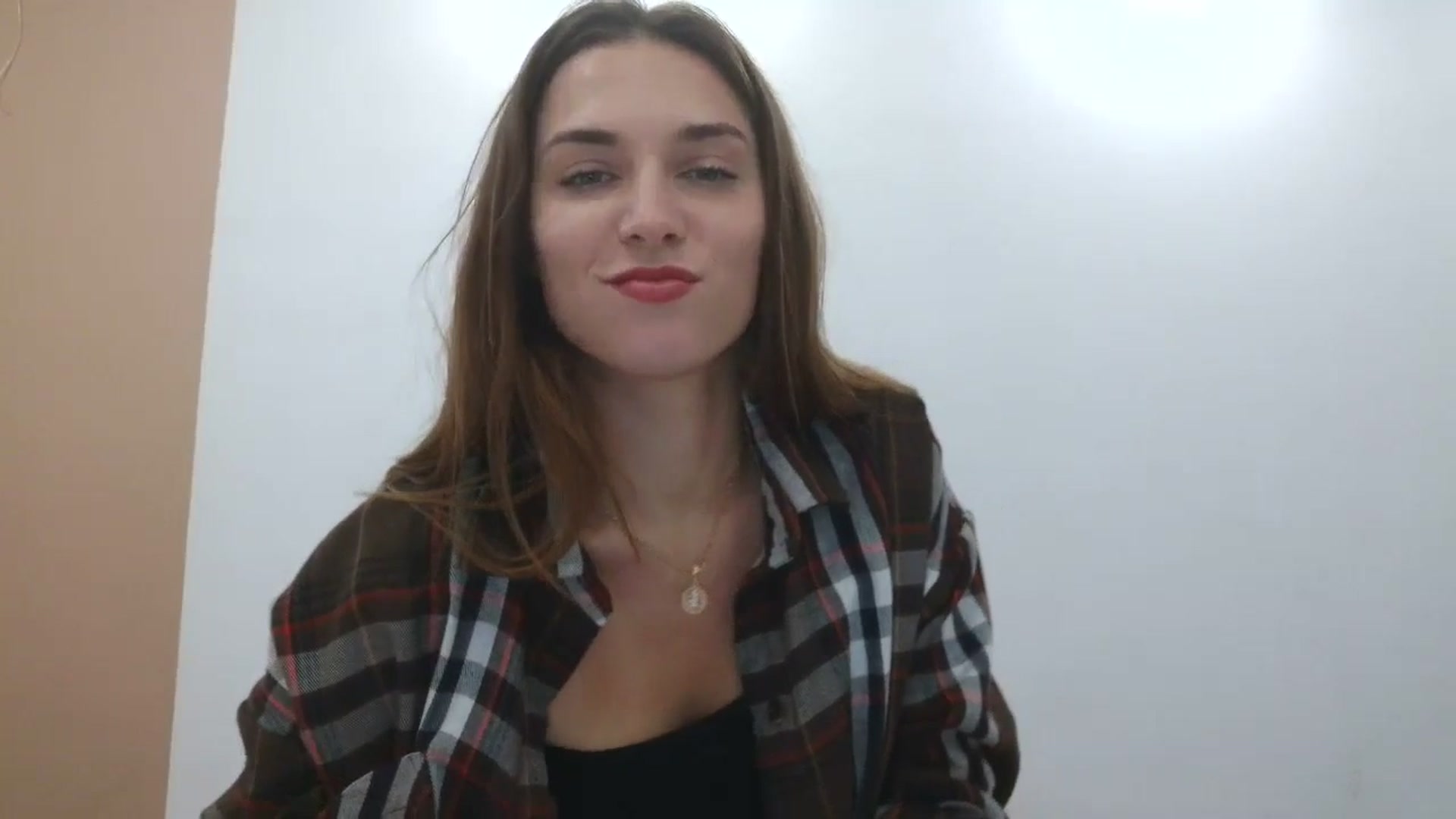 Gallery image thumbnail from HaleyReed's myfreecams stream on, 10/16/2025, 12:59 image 17 of 20
