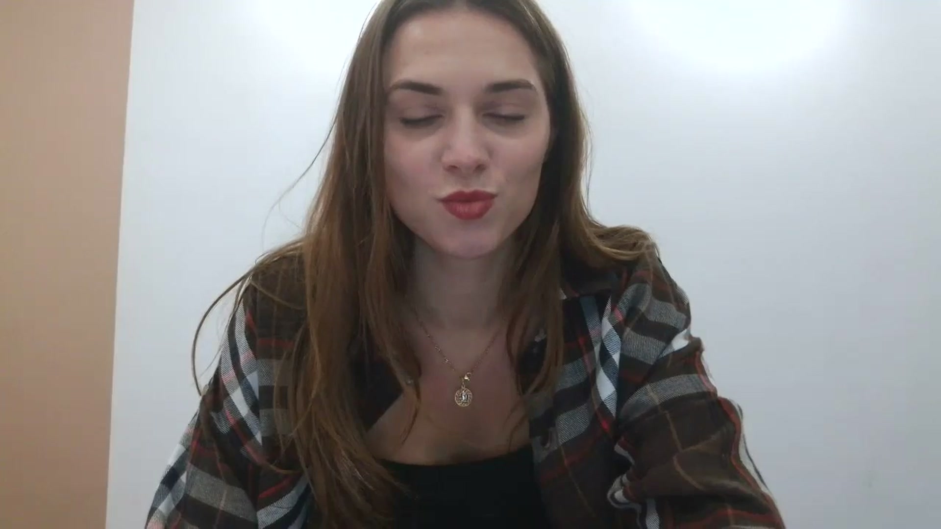 Gallery image thumbnail from HaleyReed's myfreecams stream on, 10/16/2025, 12:59 image 20 of 20