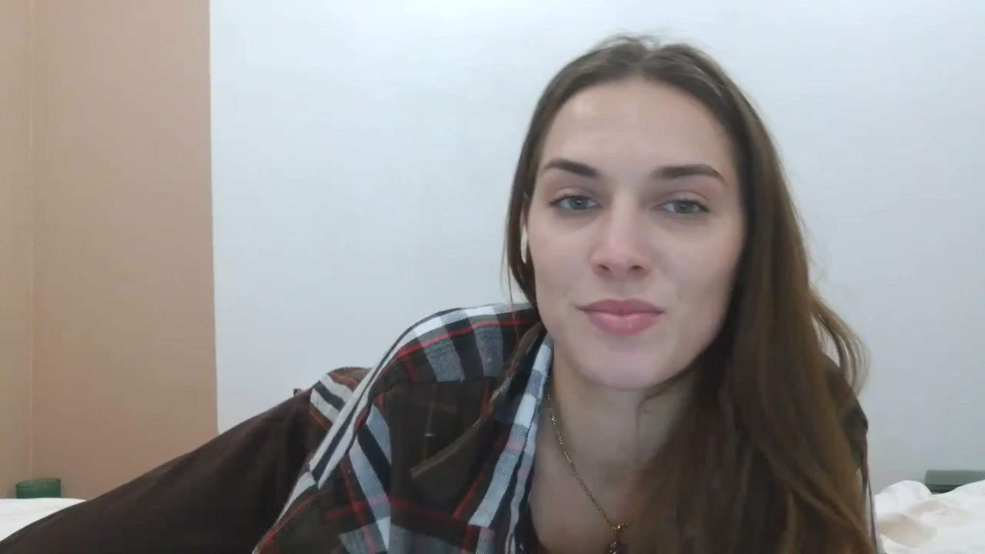 Gallery image thumbnail from HaleyReed's myfreecams stream on, 10/16/2025, 14:29 image 1 of 20