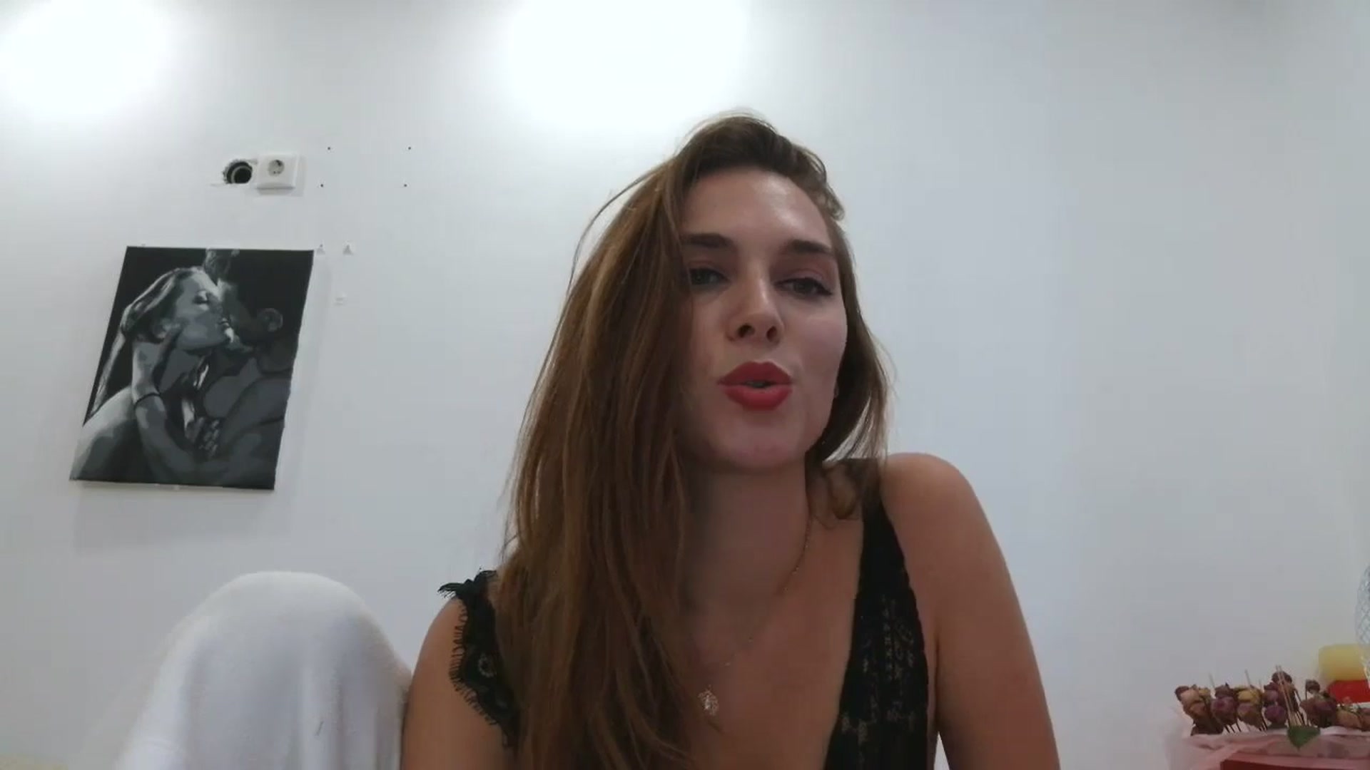 Gallery image thumbnail from HaleyReed's myfreecams stream on, 10/18/2025, 11:09 image 3 of 20