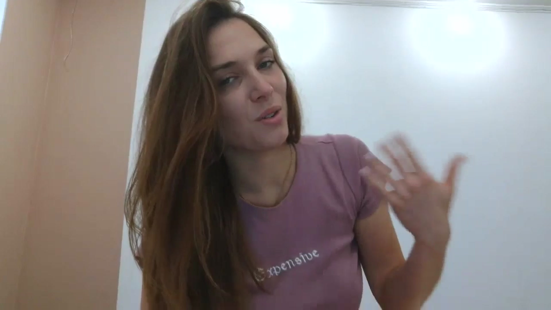 Gallery image thumbnail from HaleyReed's myfreecams stream on, 10/19/2025, 10:19 image 20 of 20