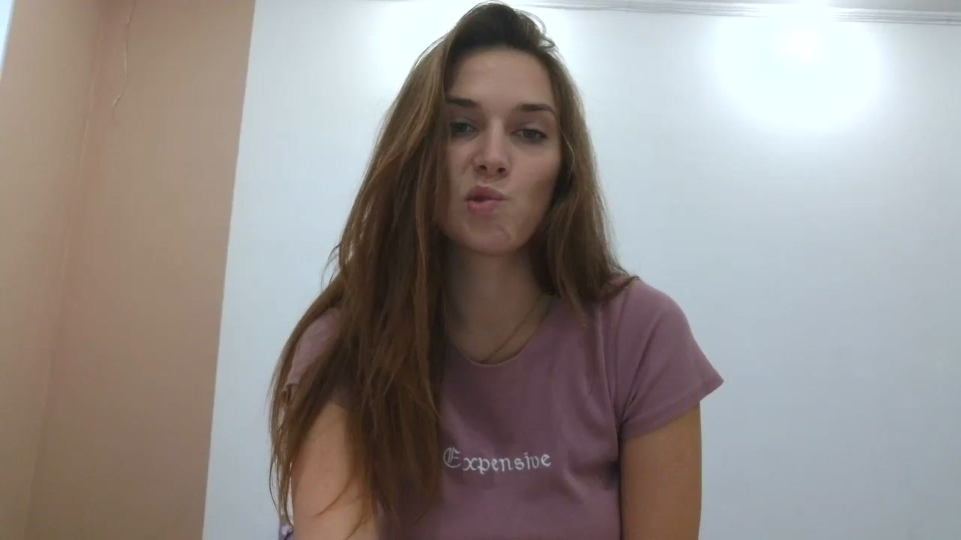 Gallery image thumbnail from HaleyReed's myfreecams stream on, 10/19/2025, 10:19 image 18 of 20