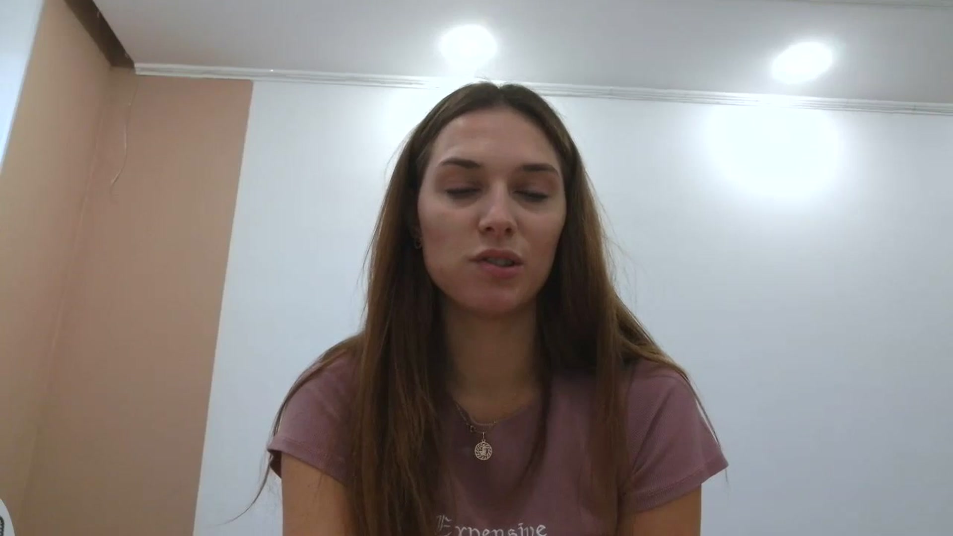 Gallery image thumbnail from HaleyReed's myfreecams stream on, 10/19/2025, 10:42 image 8 of 20