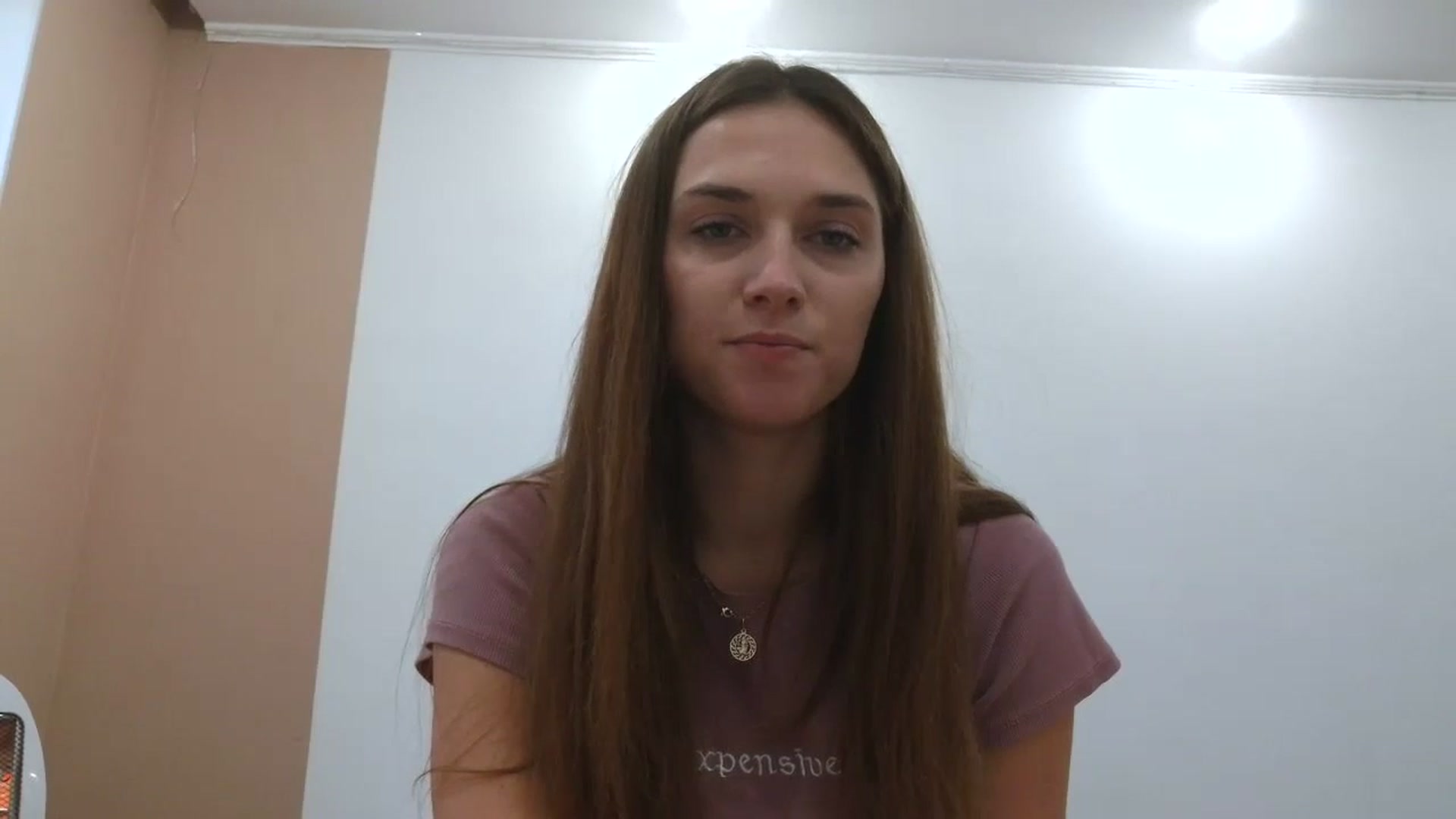 Gallery image thumbnail from HaleyReed's myfreecams stream on, 10/19/2025, 10:42 image 17 of 20