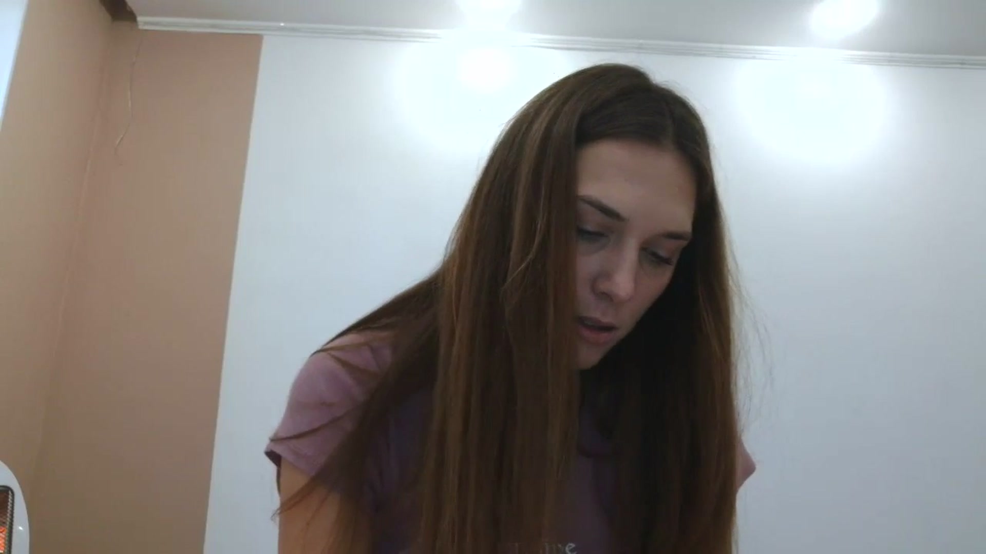 Gallery image thumbnail from HaleyReed's myfreecams stream on, 10/19/2025, 10:42 image 12 of 20